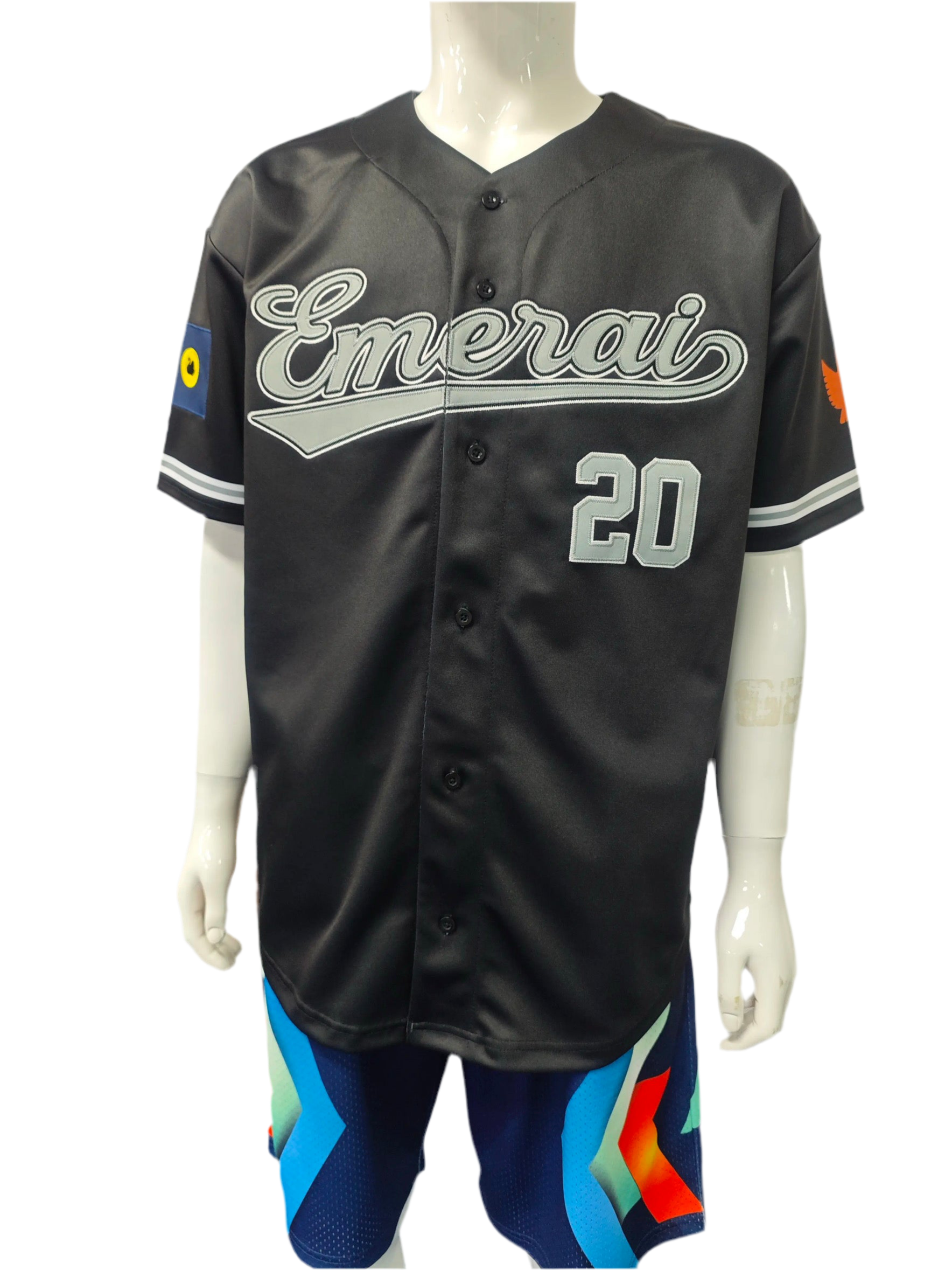 MLB Emerai tops , size chart in media
